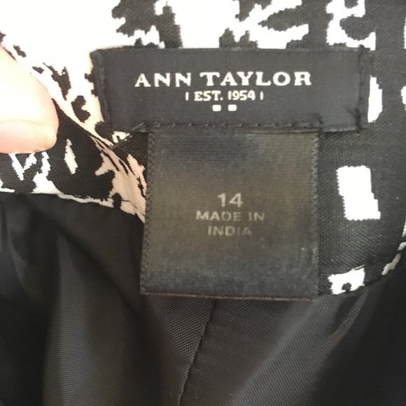 Pencil Skirt - Picture 3 of 4